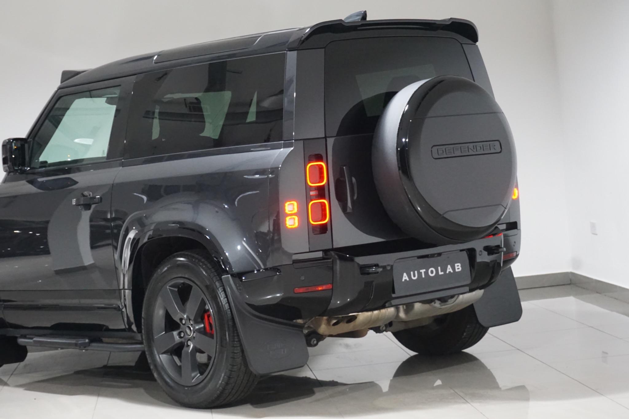 Land Rover Defender 90 3.0 D300 MHEV X-Dynamic HSE Hard Top SUV Auto 4WD SWB Euro 6 (s/s) 3dr